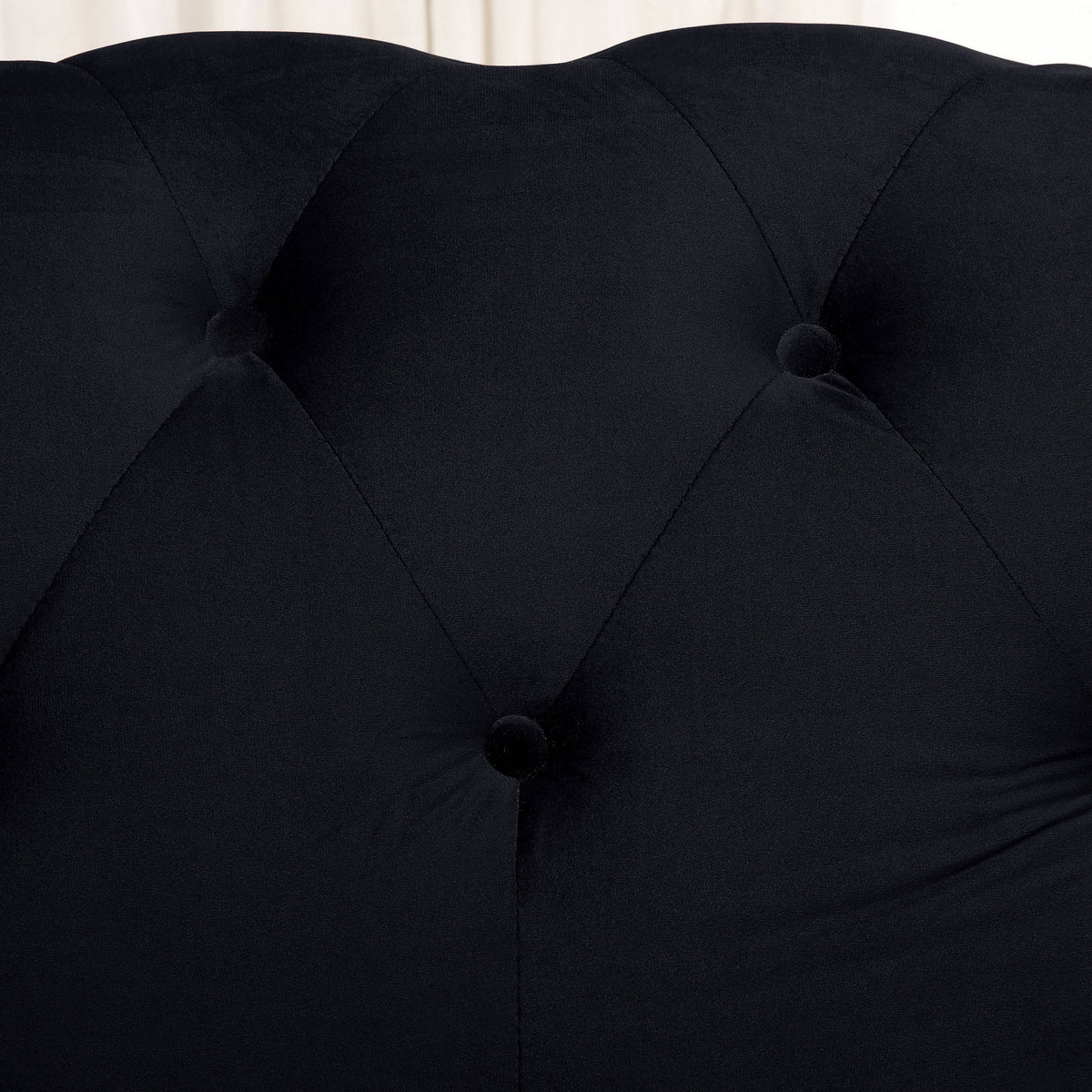 Black Tufted Fabric Chair B751