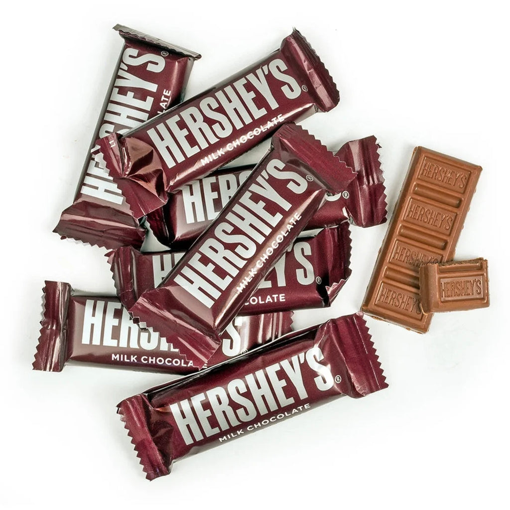 44 Pcs Bulk Valentine's Day Candy Snack Size Chocolate Bar Party Favors (19.8 oz) Y16059