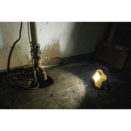 12V/20V MAX LED Work Light, 2000 Lumens, Cordless D701094