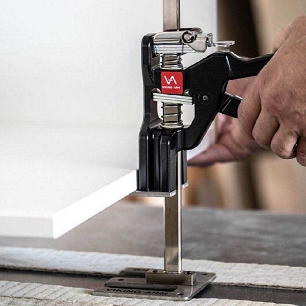 Handheld Jack Clamp Labour Saving Tool Lift Up to 330 lbs U29702
