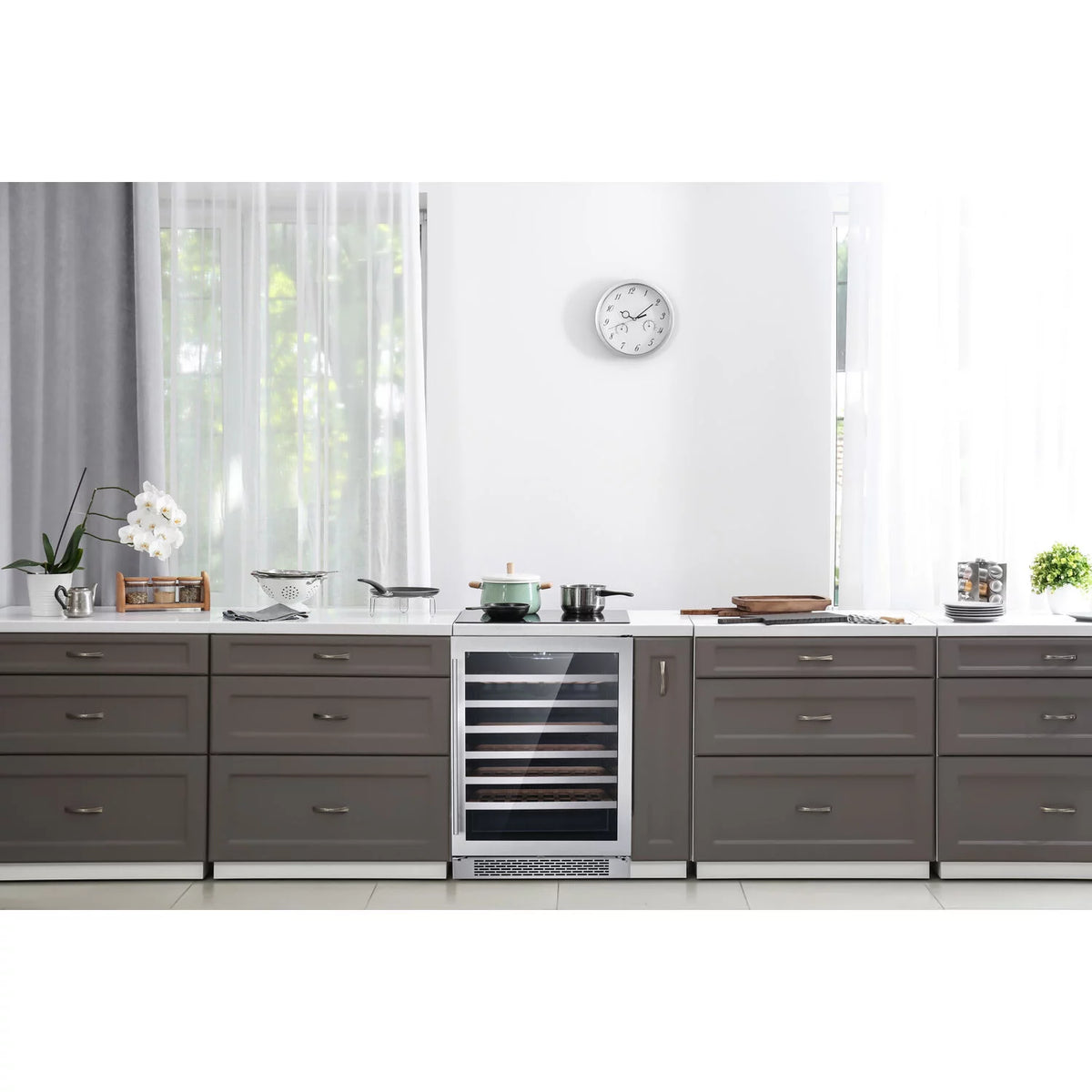 24-In. Single Zone 54-Bottle Wine Cooler D7986