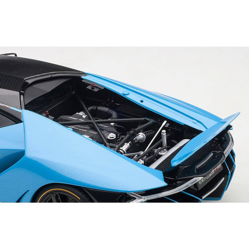 Pearl Blue 1/18 Model Car C260
