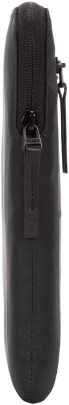 Compact Sleeve in Flight Nylon, Black A475776