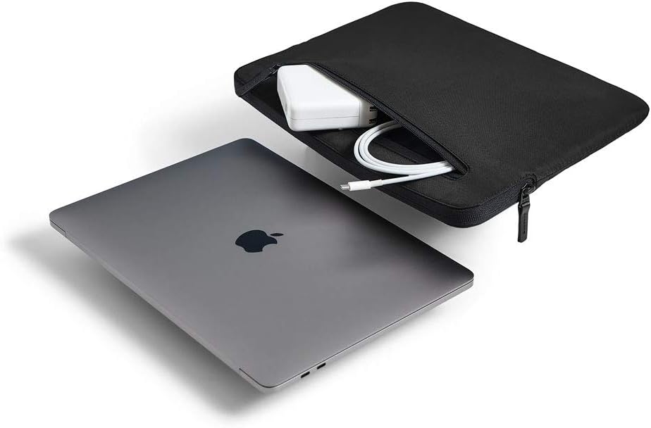 Compact Sleeve in Flight Nylon, Black A475776