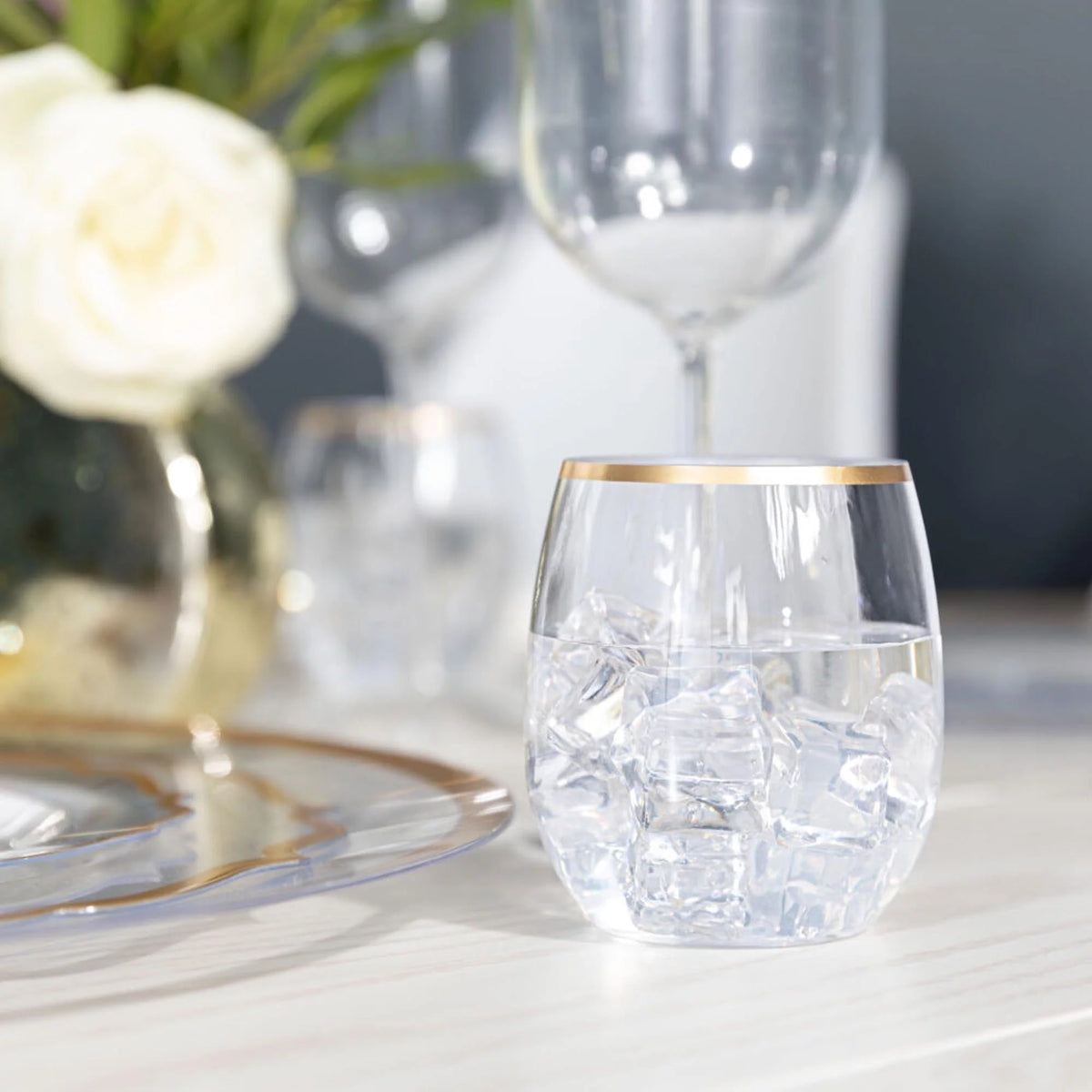 12 oz Clear Plastic Stemless Wine Glasses with Gold Rim U35572